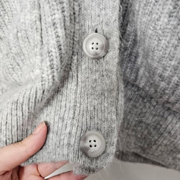 Abercrombie & Fitch Grey Button Front Ribbed Sweater Small - Picture 10 of 12